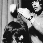 Leslie Cavendish corta el pelo a George Harrison
