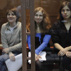 Las tres Pussy Riot, durante el juicio.