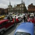 La plaza Mayor se llenó de colorido «pop» durante la concentración de 600