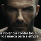 Unicef presenta un vídeo, protagonizado por el futbolista David Beckham, para luchar contra el maltrato infantil.