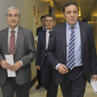 Antonio Sáez, ayer, junto al presidente de la Fundación de hipercolesterolemia, Pedro Mata.