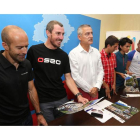 Raúl García, Lolo Díez y el alcalde de Palacios, Fernando Fernández, en la presentación.