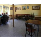 Los propios vecinos de Secos del Condado llevan por turnos la gestión del teleclub de este pueblo