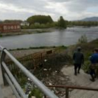 La nueva presa en el río Boeza, en la foto a su paso por Bembibre, costaría 15 millones de euros