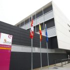 Sede de la Escuela Oficial de Idiomas de Ponferrada, en una imagen de archivo. L. D. M.