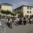 Imagen del colegio de Puente, localidad que perderá dos unidades educativas. L. DE LA MATA