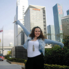 Sara Guerrero, de Santa María del Páramo, en el distrito financiero de Shenzhen.