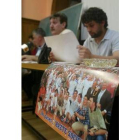 Juan Arias y Juanín, durante una de las últimas asambleas de Ademar
