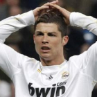 El gesto de decepción del astro portugués Cristiano Ronaldo refleja el «palo» que se lle