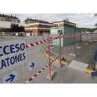 Imagen de las obras de la Estación de Autobuses, ayer, con todo el vallado ya colocado desde hace días. L. DE LA MATA