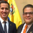 Franco Manuel Casella Lovaton, diputado de la Asamblea Nacional de Venezuela junto a Juan Guaidó.
