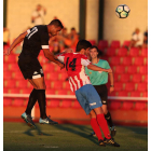 Aridane Santana lleva tres goles en dos partidos con la Cultural y todos los ha logrado de cabeza. L. DE LA MATA