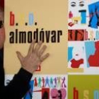 Almodóvar presentó ayer un disco con las canciones de sus películas