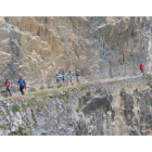 Uno de los grupos de caminata por los Picos de Europa