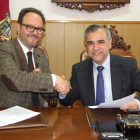 Bécares y Palazuelo firmaron ayer el convenio.