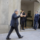 Francesc Homs a las puertas del Tribunal Supremo el lunes. EMILIO NARANJO