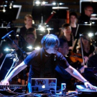 El compositor japonés Ryuichi Sakamoto durante un concierto en Barcelona. ALBERTO ESTÉVEZ