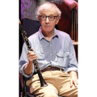 Allen, durante un concierto con su grupo de jazz.