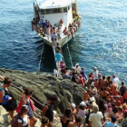 Turistas en el litoral de Cinque Terre, en la región de Liguria.