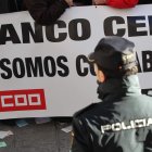 Los trabajadores de Banco Ceiss volverán a movilizarse hoy ante Botines.