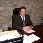 El alcalde  de Cármenes, Gonzalo González.