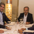 El acuerdo entre la Cultural y el Valladolid para beneficiarse mutuamente parece que se ha quedado en nada, tras conveniarlo Carlos Súarez y Felipe Llamazares. FERNANDO OTERO