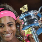 Serena Williams después de ganar a Maria Sharapova en el Abierto de Australia.