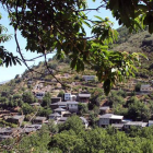 Imagen panorámica de la pedanía de Castropetre (Oencia) tomada ayer desde uno de sus montes.