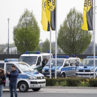 La policía monta guardai en las instalaciones del Borussia Dortmund.