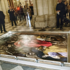 ‘El Expolio’ del Greco en la Catedral Primada de Toledo, donde llegó ayer, tras ser restaurada en el Museo del Prado.