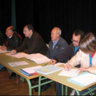 Apenas un centenar de regantes acudió a la asamblea.