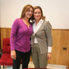 La alcaldesa de Sancedo, Gloria Pérez, a la derecha, con su socia del Mass, Soledad Reguera.