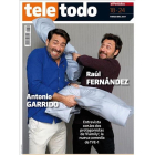 Raúl Fernández y Antonio Garrido se liaron a una guerra de almohadas en el 'Teletodo' de EL PERIÓDICO.