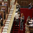 Zapatero, en la tribuna del Congreso, respondió ayer a los grupos minoritarios