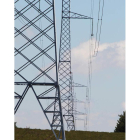 Tendido eléctrico en León. ARCHIVO