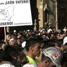 Los minero, a su llegada hoy a la plaza de San Marcos de León.