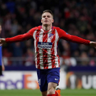 Gameiro certificó el pase del Atlético a octavos de final. J. MARTÍN