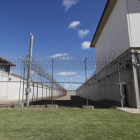 Exterior de la prisión de Villahierro. MARCIANO PÉREZ