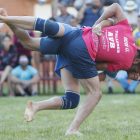 El líder Víctor Llamazares superó en la final de ligeros a Guillermo González. JESÚS F. SALVADORES