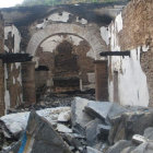 Estado en el que quedó la ermita después del incendio nocturno del día 5, reducida a escombros.