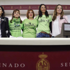 Imagen de cuatro camareras de piso que el año pasado acudieron al Senado a contar sus problemas laborales. JUAN CARLOS HIDALGO