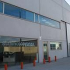 Fachada de la empresa Aluminios Coyanza ubicada en Valencia de Don Juan