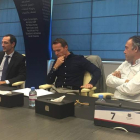 Iván Bravo, director general de Aspire Academy, Markus Egger, director de estrategia de la Academia, y Felipe Llamazares en las instalaciones de Doha.