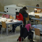 Alumnos estudian en la biblioteca del Campus del Bierzo en Ponferrada