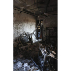 Interior de la casa incendiada en la calle Úbeda de Córdoba.