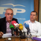 Juan Elicio Fierro y Reiner Cortés, ayer en el despacho del PP en el Ayuntamiento.