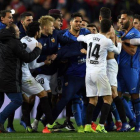 Altercado entre los jugadores del Valencia y del Getafe.