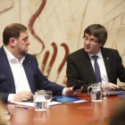 Junqueras y Puigdemont, en una reunión del Govern