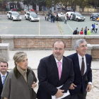 Salgueiro y Rey, junto al alcalde de Ávila, ayer, poco antes de iniciarse la presentación del plan.