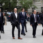 Los exmiembros del Govern (de izda. a dcha.) Joaquín Forn, Raül Romeva, Jordi Turull y Josep Rull a su llegada a la sede de la Audiencia Nacional.